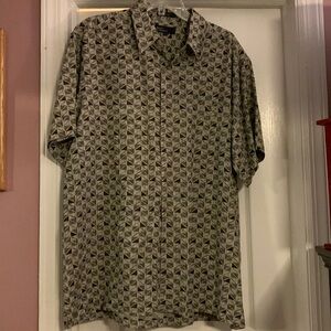 Mark Edwards. Mens Short Sleeve XL button down shirt